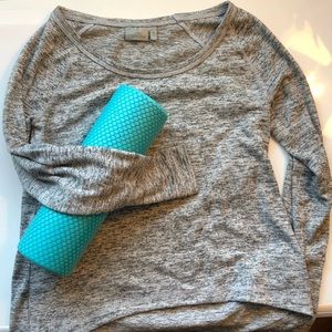 Athleta Heather Gray Sweatshirt (Women’s M)